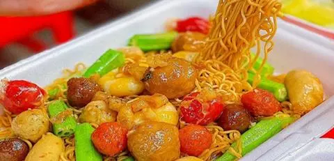 Hình ảnh mì xào cá viên 