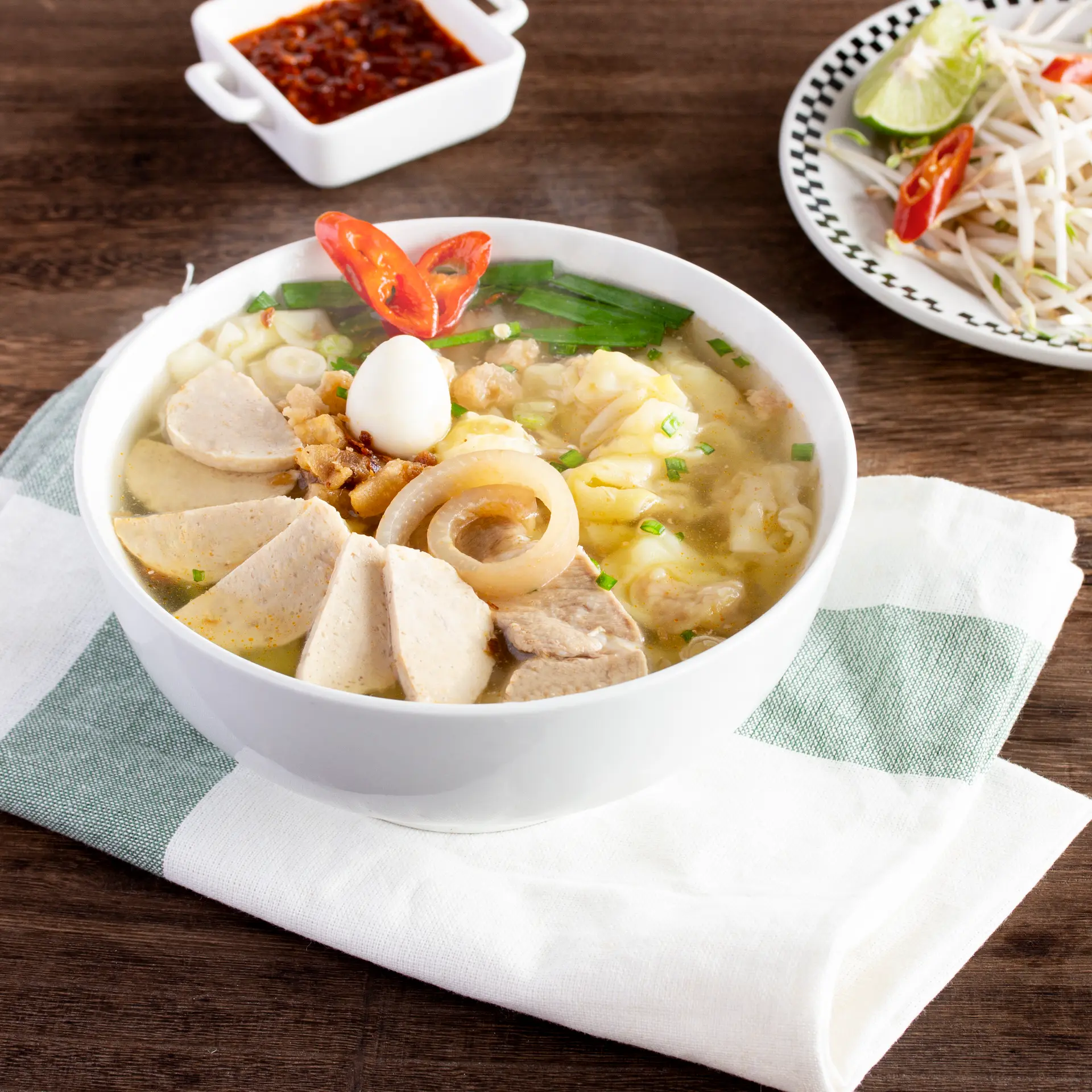 Hình ảnh Hoành thánh bò viên