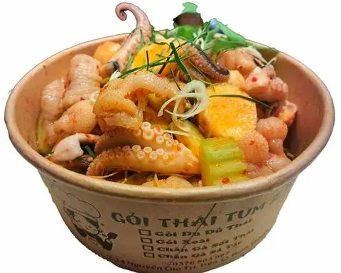 Hình ảnh Chân gà mix bạch tuột &trứng gà non sốt thái