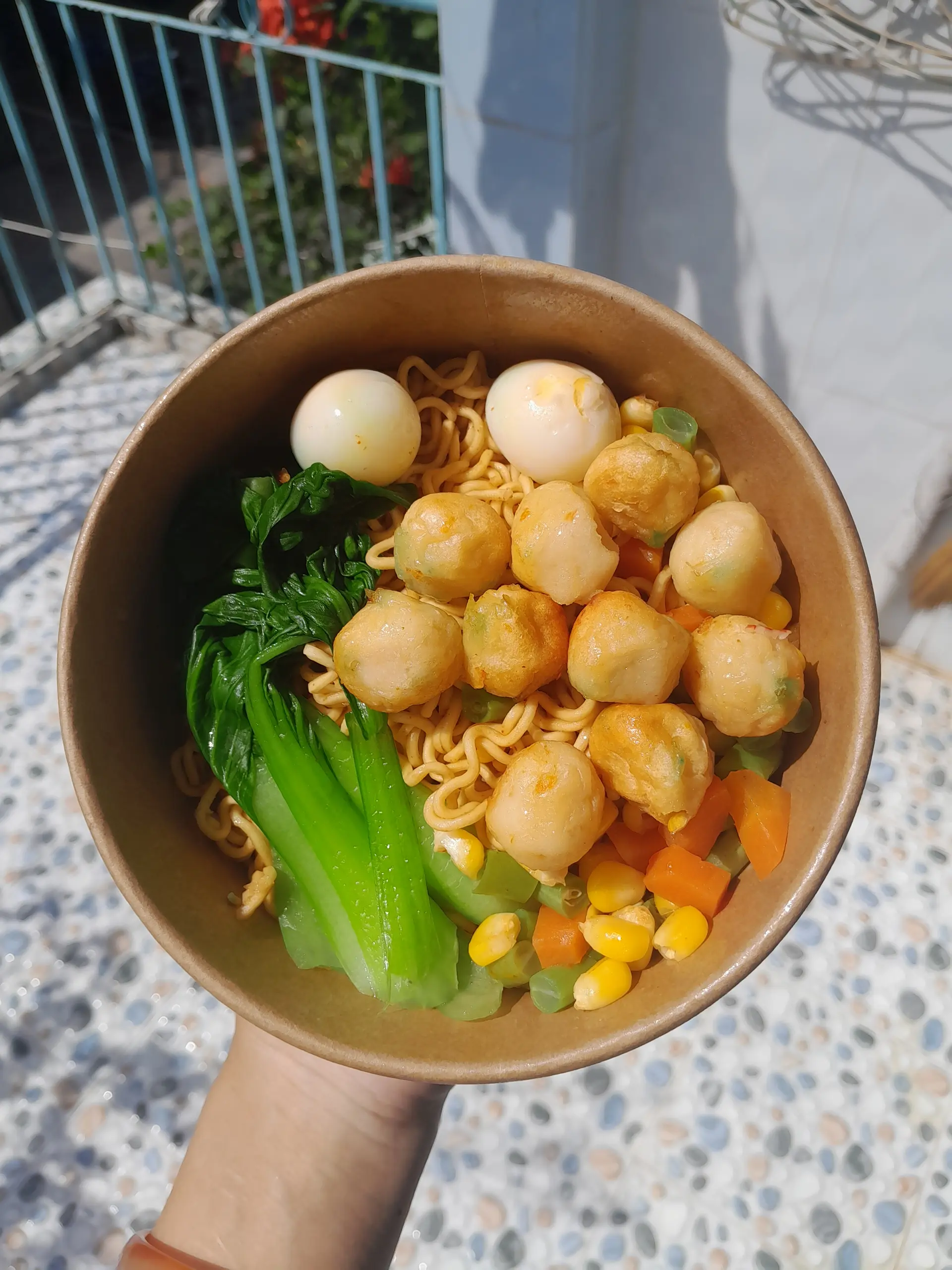 Hình ảnh Mì trộn cá viên