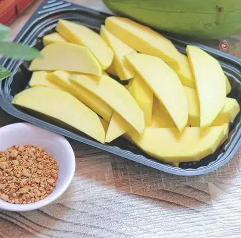 Hình ảnh Xoài tứ quý hộp 500g