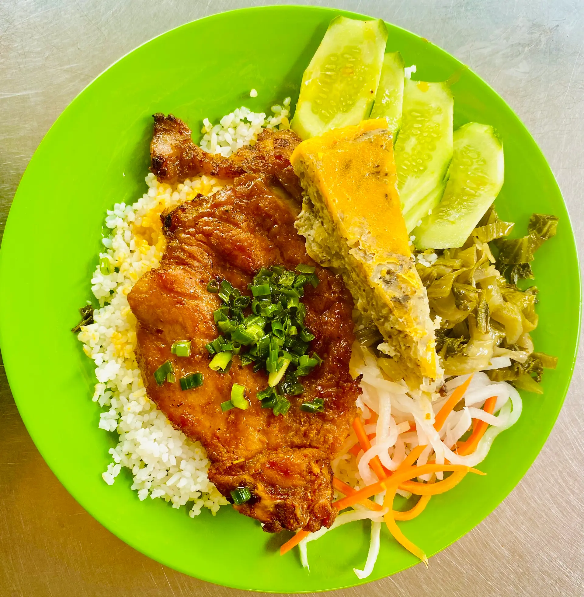Hình ảnh Cơm Tấm Sườn Chả
