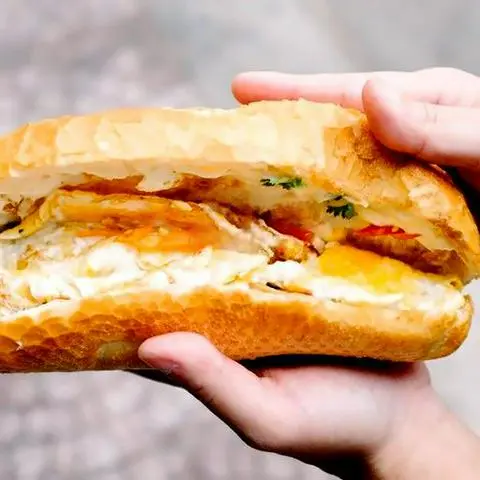 Hình ảnh Bánh Mì Trứng