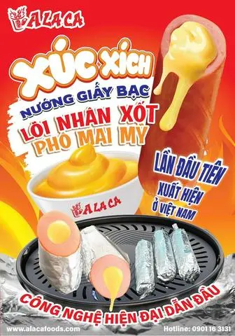 Hình ảnh xúc xích phô mai cuốn giấy bạc nướng đá 