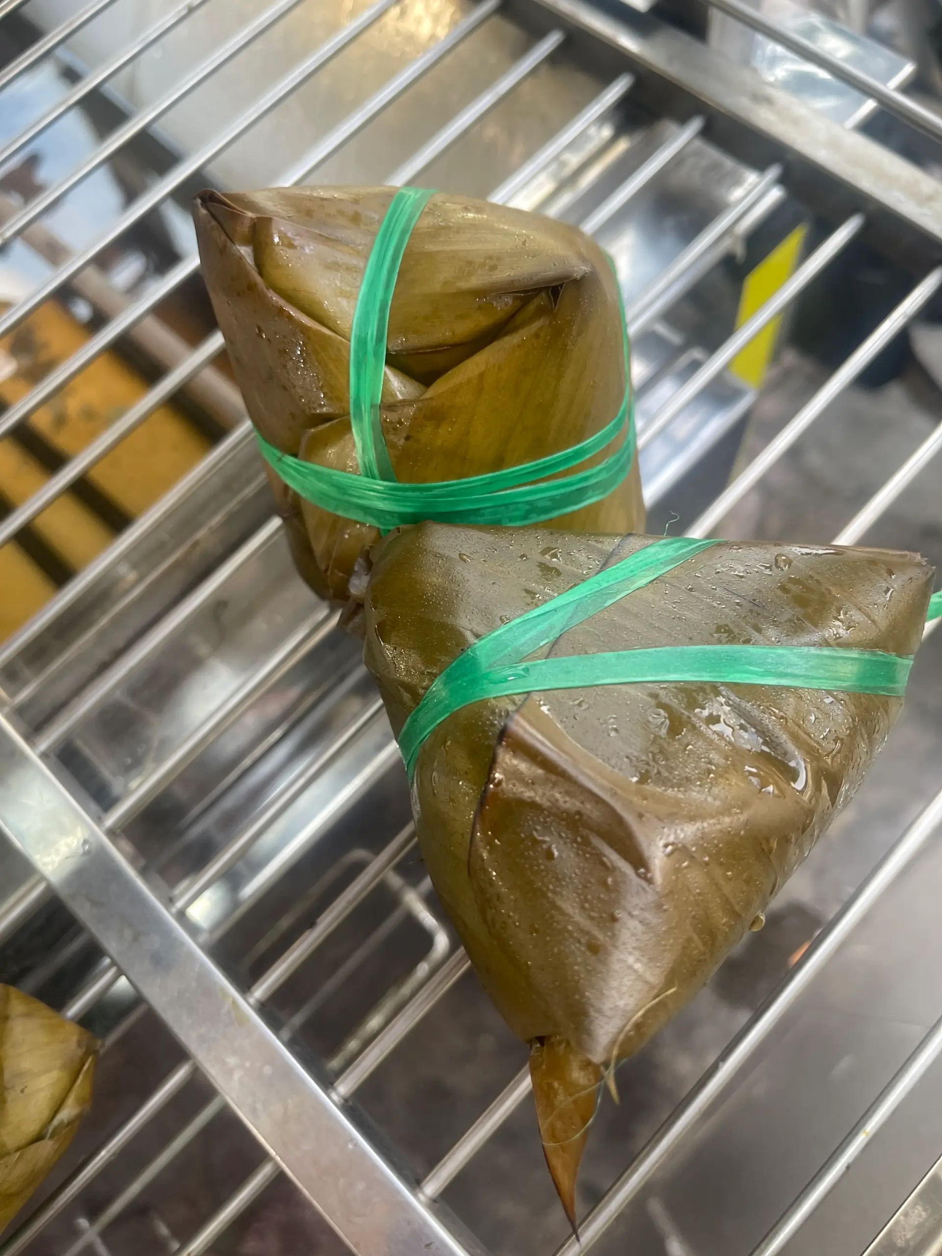 Hình ảnh Bánh giò hấp nóng