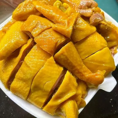 Hình ảnh Gà Ri Ủ Muối 1/2 con đặt biệt 