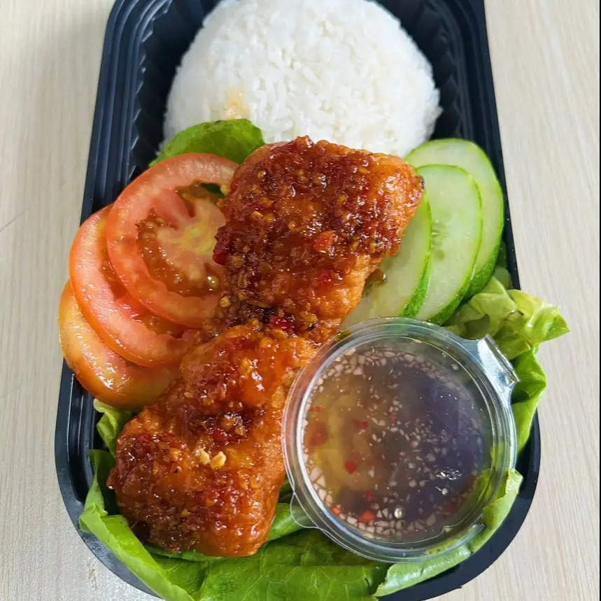 Hình ảnh Cơm phi lê Cá Ba Sa sốt sa tế