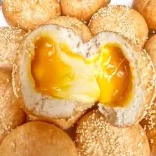 Hình ảnh bánh tiêu phomai trứng muối chảy
