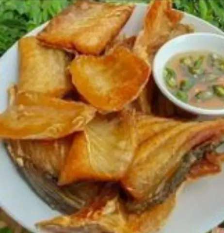 Hình ảnh Khô cá Tra phồng chiên giòn.