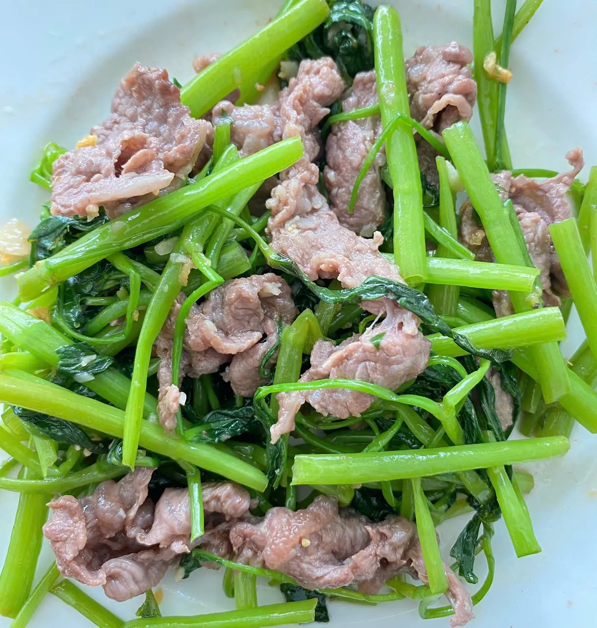 Hình ảnh Phần bò xào rau muống