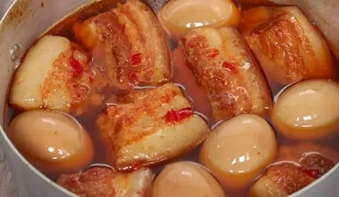 Hình ảnh Cơm Thịt Kho Trứng