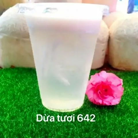 Hình ảnh Rau câu dừa ly