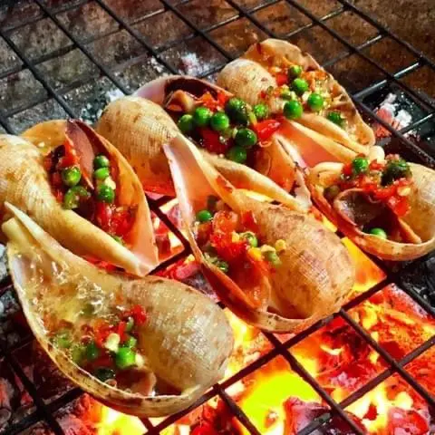 Hình ảnh Ốc Muỗn Nướng Tiêu Xanh