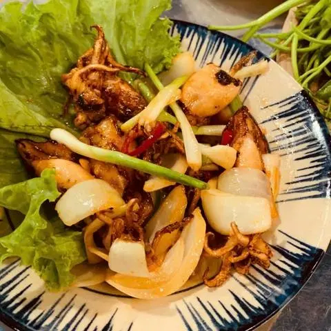 Hình ảnh mực  chiên nước mắm
