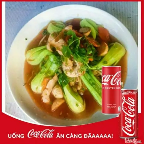 Hình ảnh HỦ TIẾU XÀO THẬP CẨM + COCA
