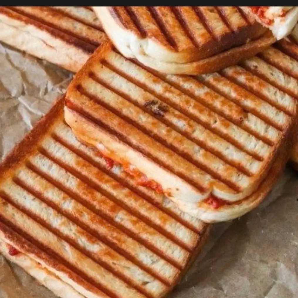 Hình ảnh Sandwich Dâu 