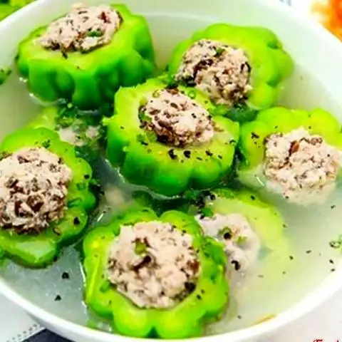 Hình ảnh Canh khổ qua chay nhồi