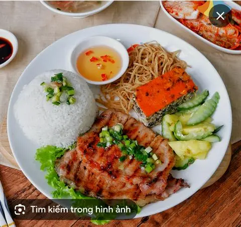 Hình ảnh Cơm sườn ốp la