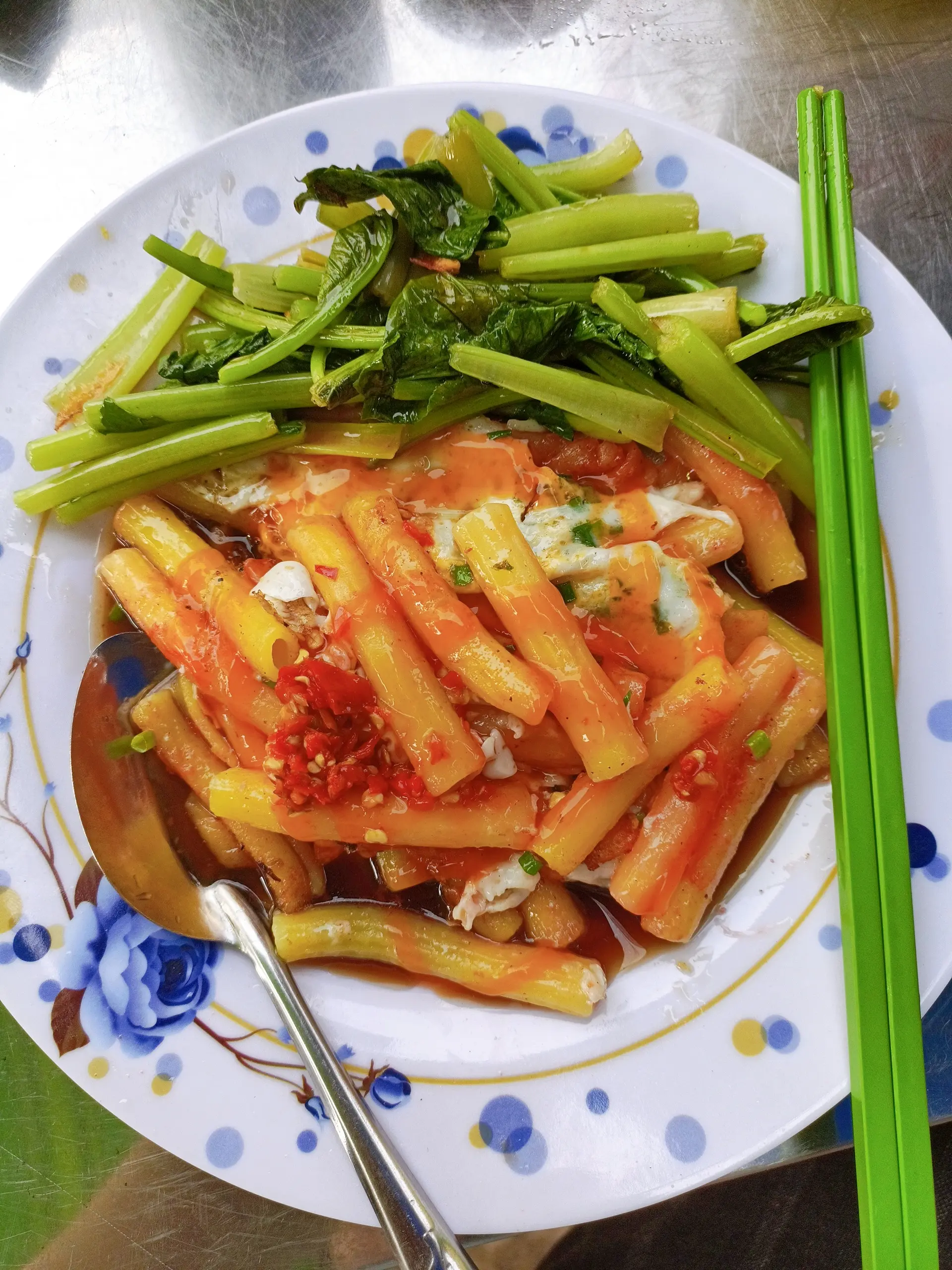 Hình ảnh Nui xào 1 trứng