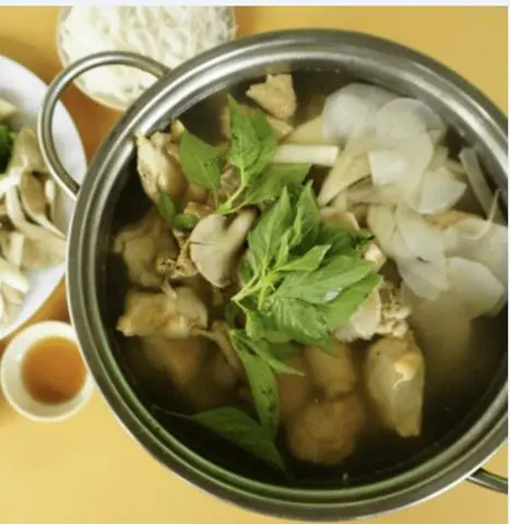 Hình ảnh Rau lẩu lá É