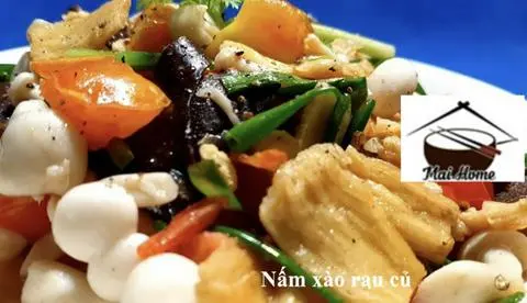Hình ảnh Nấm xào rau củ - cơm