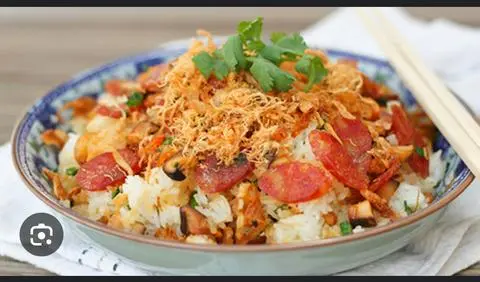 Hình ảnh Xôi pate chả giò 