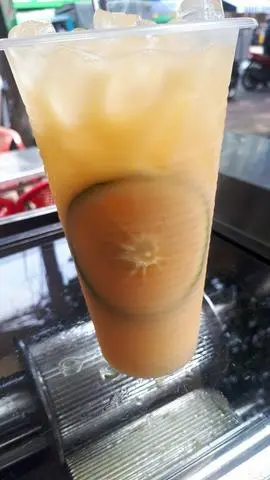 Hình ảnh Cam sữa ly vừa 