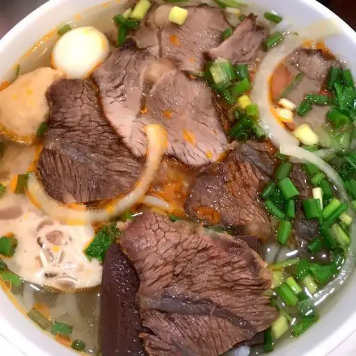 Hình ảnh Bún bò Huế không móng
