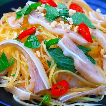 Hình ảnh Gỏi Đu Đủ Tai Heo Tôm Thịt 