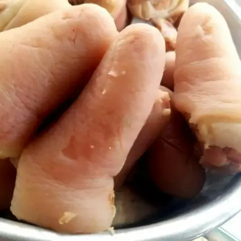 Hình ảnh Hủ tiếu mì tươi nước đuôi heo