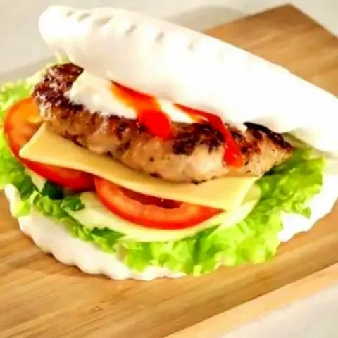 Hình ảnh Bánh bao kẹp burger thịt bò Úc phô mai
