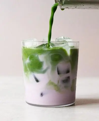 Hình ảnh matcha latte khoai môn