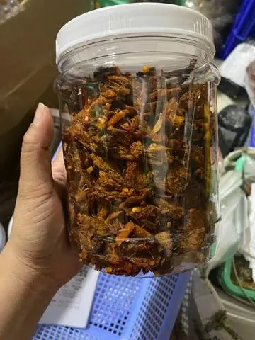 Hình ảnh 500g 1 hủ khô bò vụn