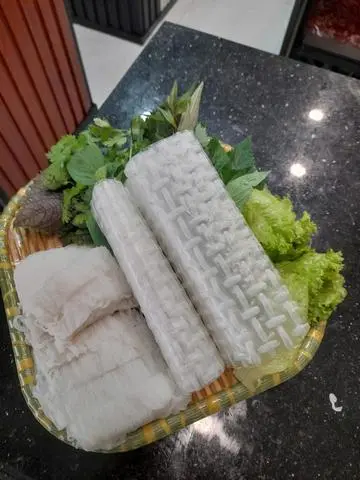 Hình ảnh Rau + Bún + Bánh tráng 