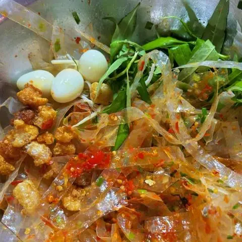 Hình ảnh Bánh Tráng Trộn Sốt Tắc(Tóp Mỡ)