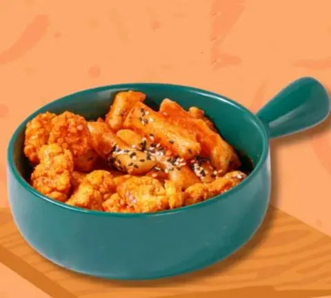 Hình ảnh Tokbokki,Gà Viên Rán,Sốt Bơ Cay (Xúc Xích, Mè, Tôm Cá Viên Bọc Trứng, Bắp/Cải Thảo, Chả Cá Hàn Quốc)