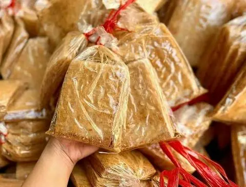 Hình ảnh Bánh tráng Xike muối nhuyễn Cay sốn lè