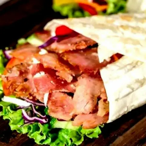 Hình ảnh Kebab cuộn thịt heo xông khói
