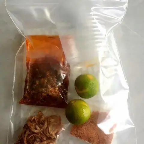 Hình ảnh Bánh tráng chấm sate muối tắc- 1 bịch