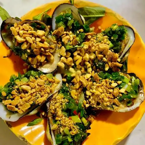Hình ảnh Sò dẹo nướng mỡ hành