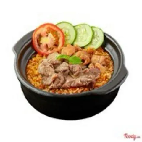 Hình ảnh cơm thố gà viên, bò xào 