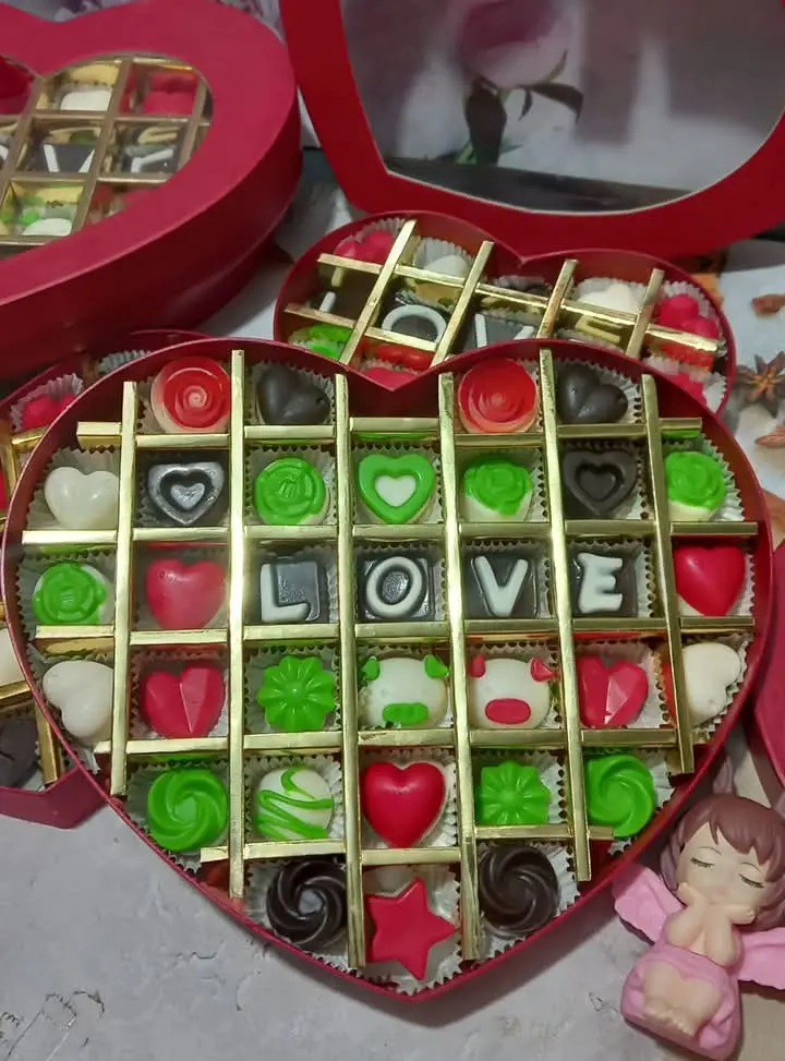 Hình ảnh sô cô la Valentine size đại