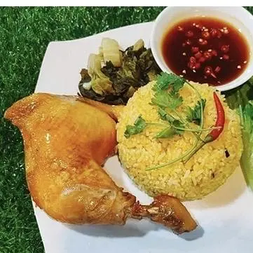 Hình ảnh Cơm gà đùi size SIÊU TO + kèm CANH + nước chấm