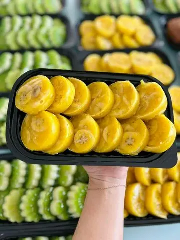 Hình ảnh bánh chuối hấp kèm cốt dừa
