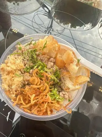 Hình ảnh cháo sườn sụn full topping thơm ngon bổ dưỡn