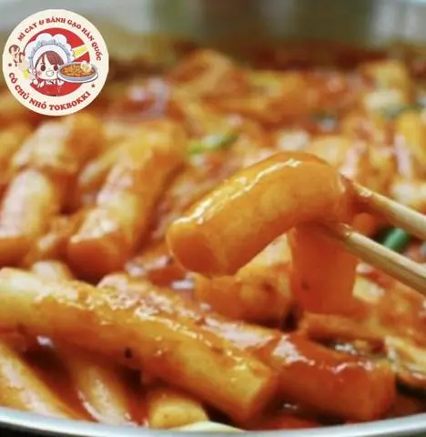 Hình ảnh Tokbokki Sốt Cay - Size Khổng Lồ