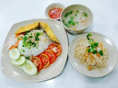 Hình ảnh Cơm Bì - Chả 