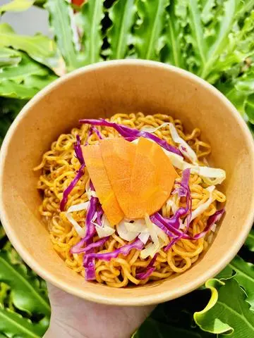 Hình ảnh Mì trộn rau củ