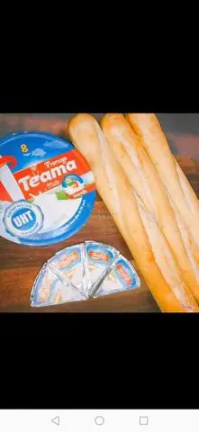 Hình ảnh Bánh mì que Pate phô mai