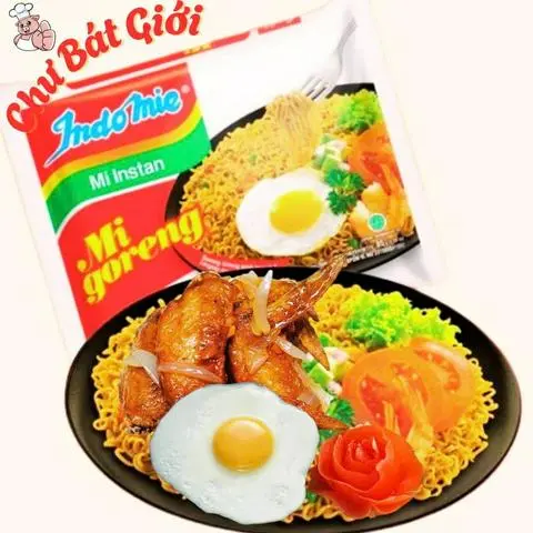 Hình ảnh Mì Trộn Indo Cánh Gà Chiên Sốt Nước Mắm + Trứng